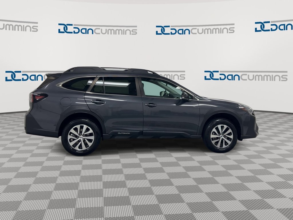 Used 2023 Subaru Outback Premium AWD/4WD image 9