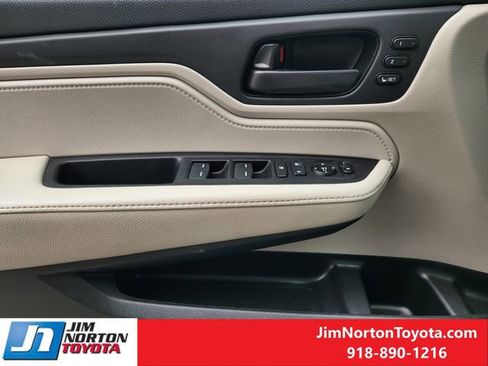 Used 2025 Honda Odyssey EX-L image 23