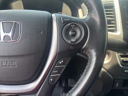 Used 2018 Honda Ridgeline RTL-T image 19