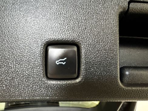 Used 2024 Ford Escape Active AWD/4WD image 37