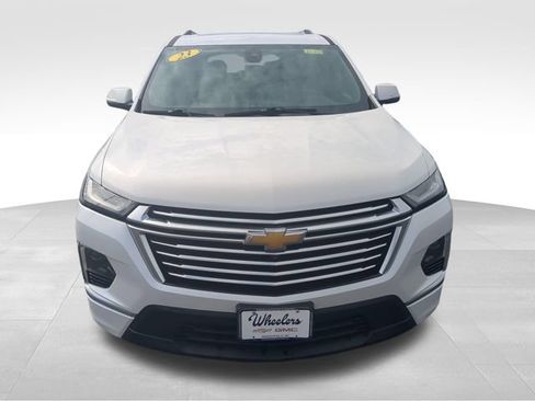 Used 2023 Chevrolet Traverse Premier w/ LPO, Floor Liner Package AWD/4WD image 10