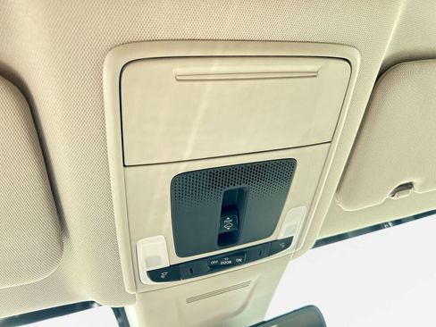 Used 2025 Honda CR-V EX-L image 17