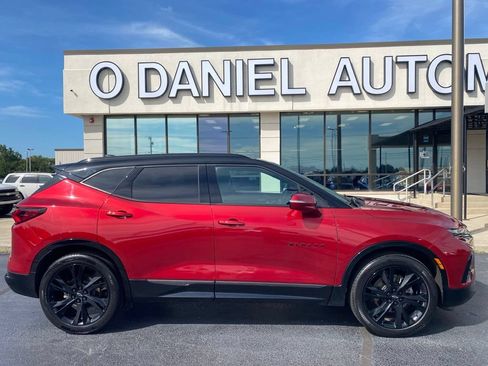 Used 2022 Chevrolet Blazer RS w/ Enhanced Convenience Package AWD/4WD image 2