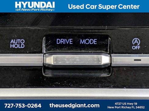 Used 2025 Hyundai Santa Fe SEL image 28