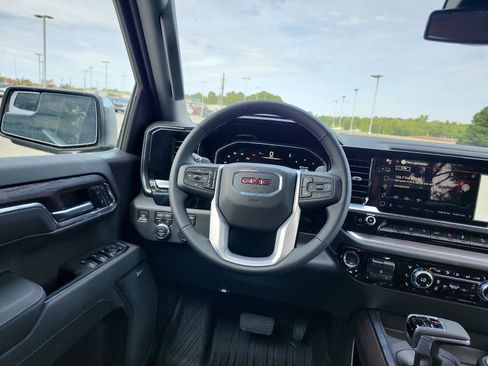 New 2026 GMC Sierra 1500 SLT w/ SLT Premium Package image 11