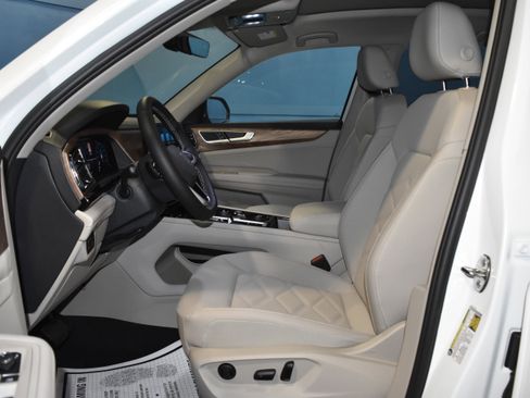 New 2026 Volkswagen Atlas SE image 6