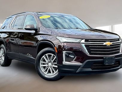 Used 2023 Chevrolet Traverse LT