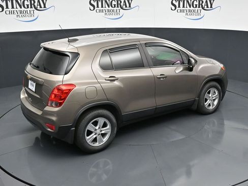 Used 2021 Chevrolet Trax LS w/ Tint and Cruise Package image 15