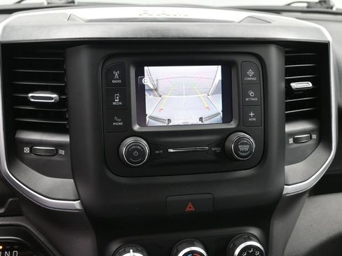 Used 2022 RAM 1500 Big Horn AWD/4WD image 16