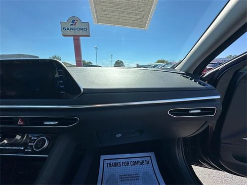 Used 2023 Hyundai Sonata SEL w/ Cargo Package image 16