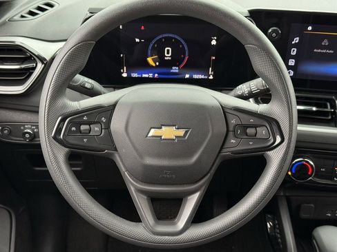 Used 2025 Chevrolet TrailBlazer LT image 12