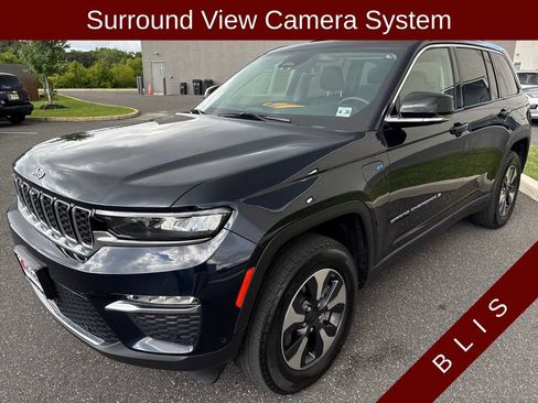 Used 2023 Jeep Grand Cherokee 4WD 4xe w/ Luxury Tech Group II image 4