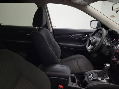 Used 2020 Nissan Rogue SV AWD/4WD image 21