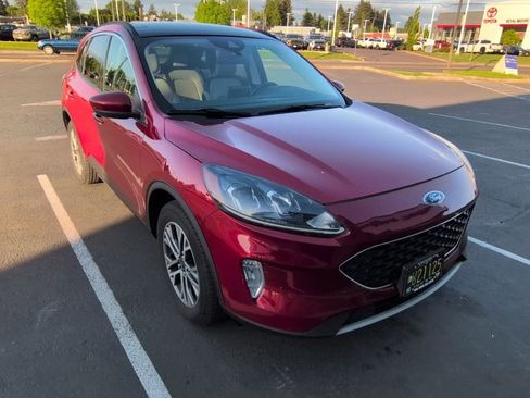 Used 2021 Ford Escape SEL AWD/4WD image 3