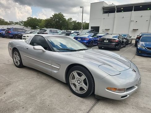 Used 1997 Chevrolet Corvette Coupe RWD image 4