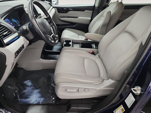 Used 2023 Honda Odyssey Touring image 9