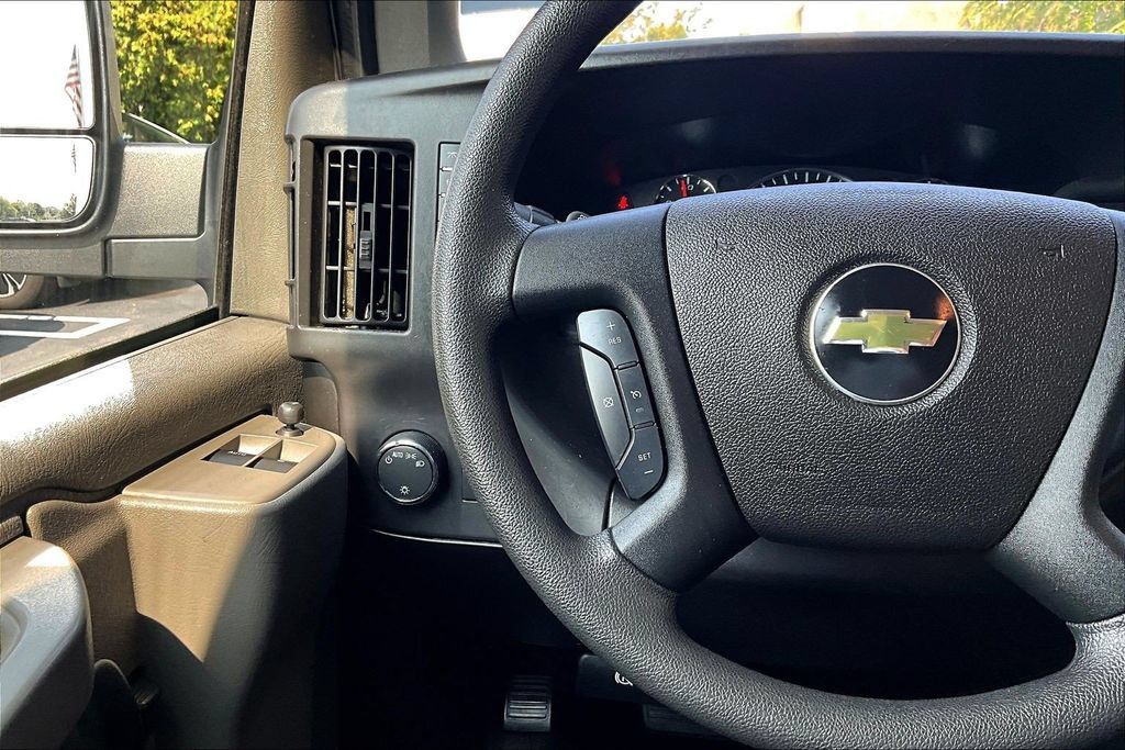 Used 2025 Chevrolet Express 2500 w/ Driver Convenience Package RWD image 11