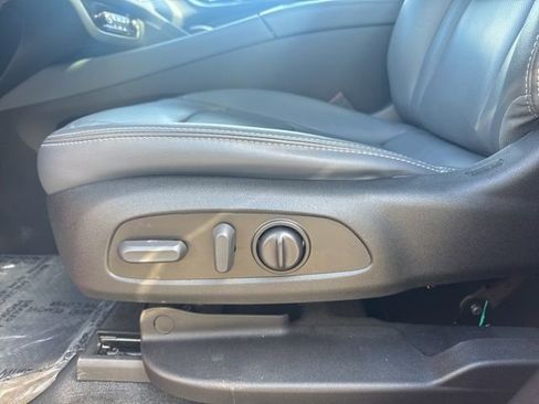 Used 2023 Buick Enclave Essence w/ Experience Buick Package image 21