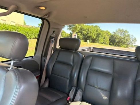Used 2003 Ford F150 XLT AWD/4WD image 15