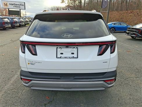 Used 2025 Hyundai Tucson Limited image 5