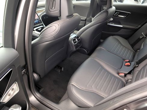 Used 2024 Mercedes-Benz C 43 AMG 4MATIC Sedan image 10