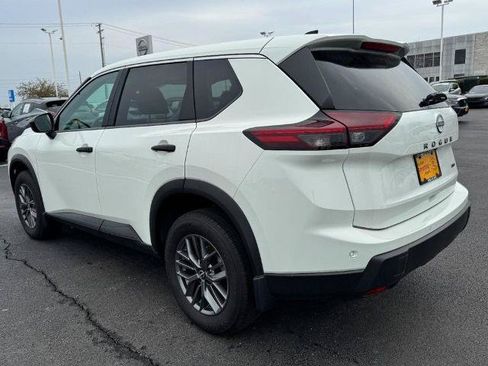 Certified 2025 Nissan Rogue S AWD/4WD image 5