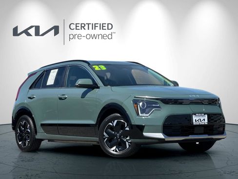 Certified 2023 Kia Niro Wind FWD image 2