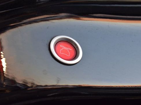 Used 2016 Tesla Model X 75D image 25