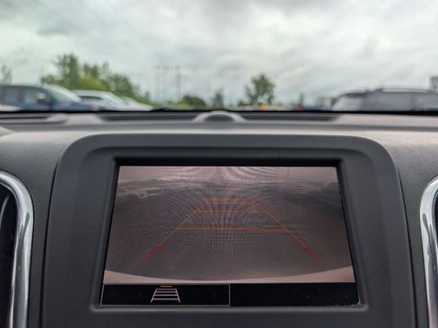 Used 2023 Chevrolet Equinox LT w/ LPO, Floor Liner Package AWD/4WD image 19