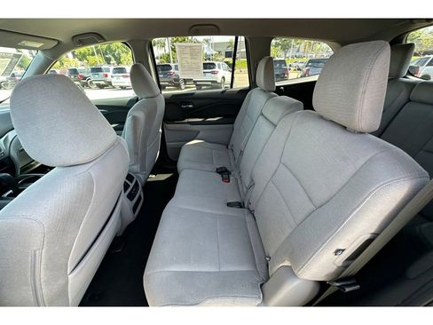 Used 2018 Honda Pilot EX image 14