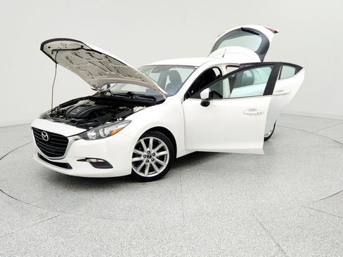Used 2017 MAZDA MAZDA3 Touring image 9