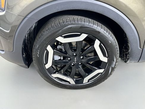 Used 2025 Kia Telluride S image 8