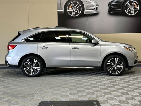 Used 2020 Acura MDX SH-AWD w/ Technology Package image 3