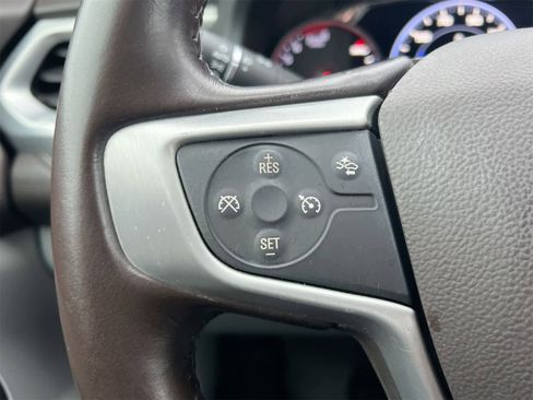 Used 2020 GMC Acadia SLT w/ Driver Alert Package II image 23