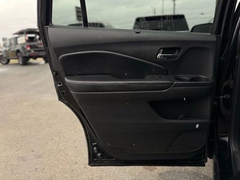 Used 2016 Honda Pilot Elite image 18