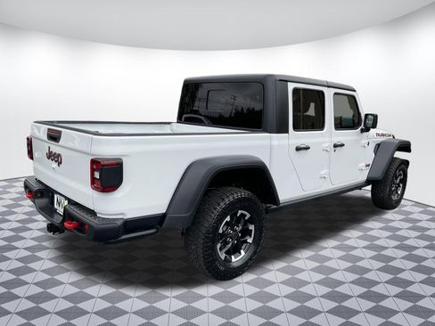 Used 2026 Jeep Gladiator Rubicon image 3