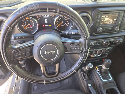 Used 2020 Jeep Wrangler Sport S image 28