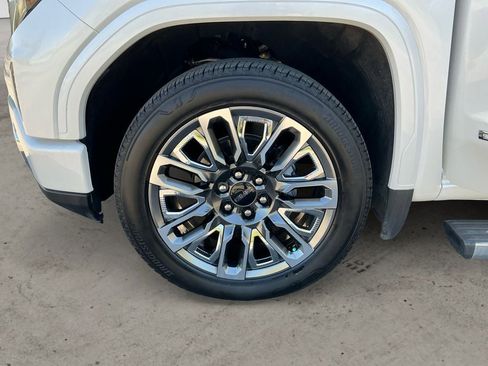 Used 2025 GMC Sierra 1500 Denali Ultimate AWD/4WD image 14