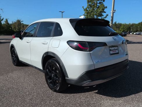 Used 2023 Honda HR-V Sport image 4