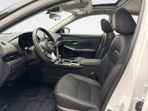 Used 2024 Nissan Sentra SR w/ SR Premium Package FWD image 10