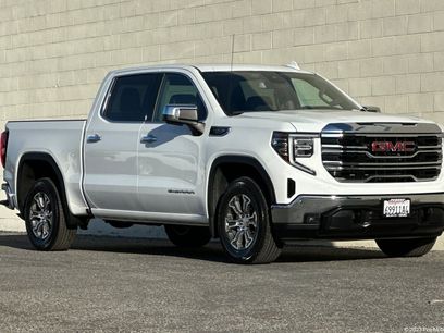 Certified 2025 GMC Sierra 1500 SLT