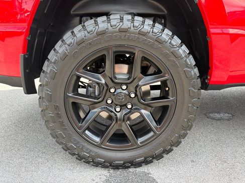 Used 2023 RAM 1500 Laramie AWD/4WD image 13