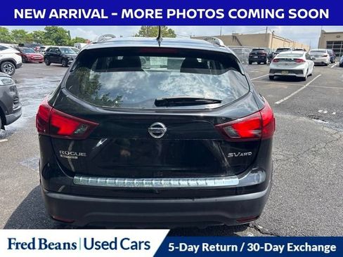 Used 2018 Nissan Rogue Sport SV w/ SV All-Weather Package AWD/4WD image 7