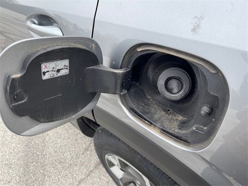 Used 2024 Chevrolet Trax LT w/ Driver Confidence Package image 17