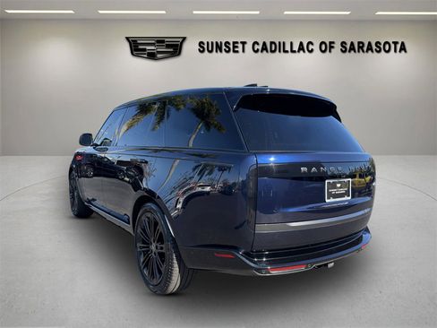 Used 2023 Land Rover Range Rover Long Wheelbase Autobiography image 38