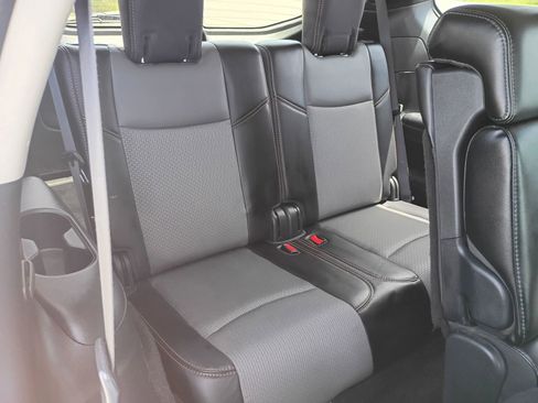 Used 2019 Nissan Pathfinder SV w/ Rock Creek Edition FWD image 21
