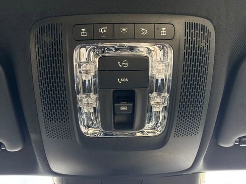 Used 2025 Mercedes-Benz GLA 250 4MATIC image 56