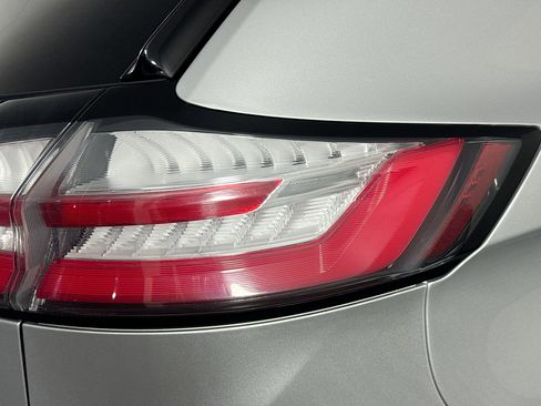 Used 2019 Ford Edge SEL w/ Cold Weather Package image 33