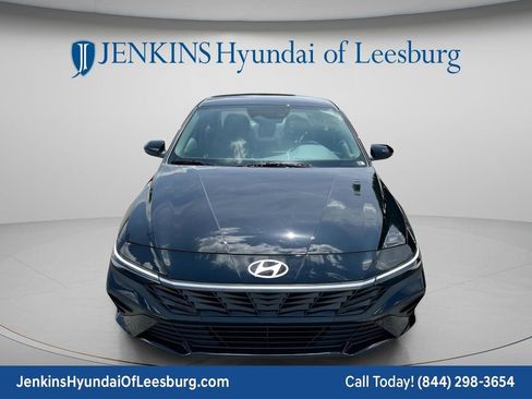 New 2026 Hyundai Elantra SE FWD image 12