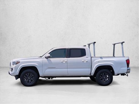Used 2023 Toyota Tacoma SR5 AWD/4WD image 9